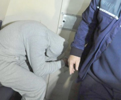 Violatorul dornic să bea cafele cu victima rămâne după gratii